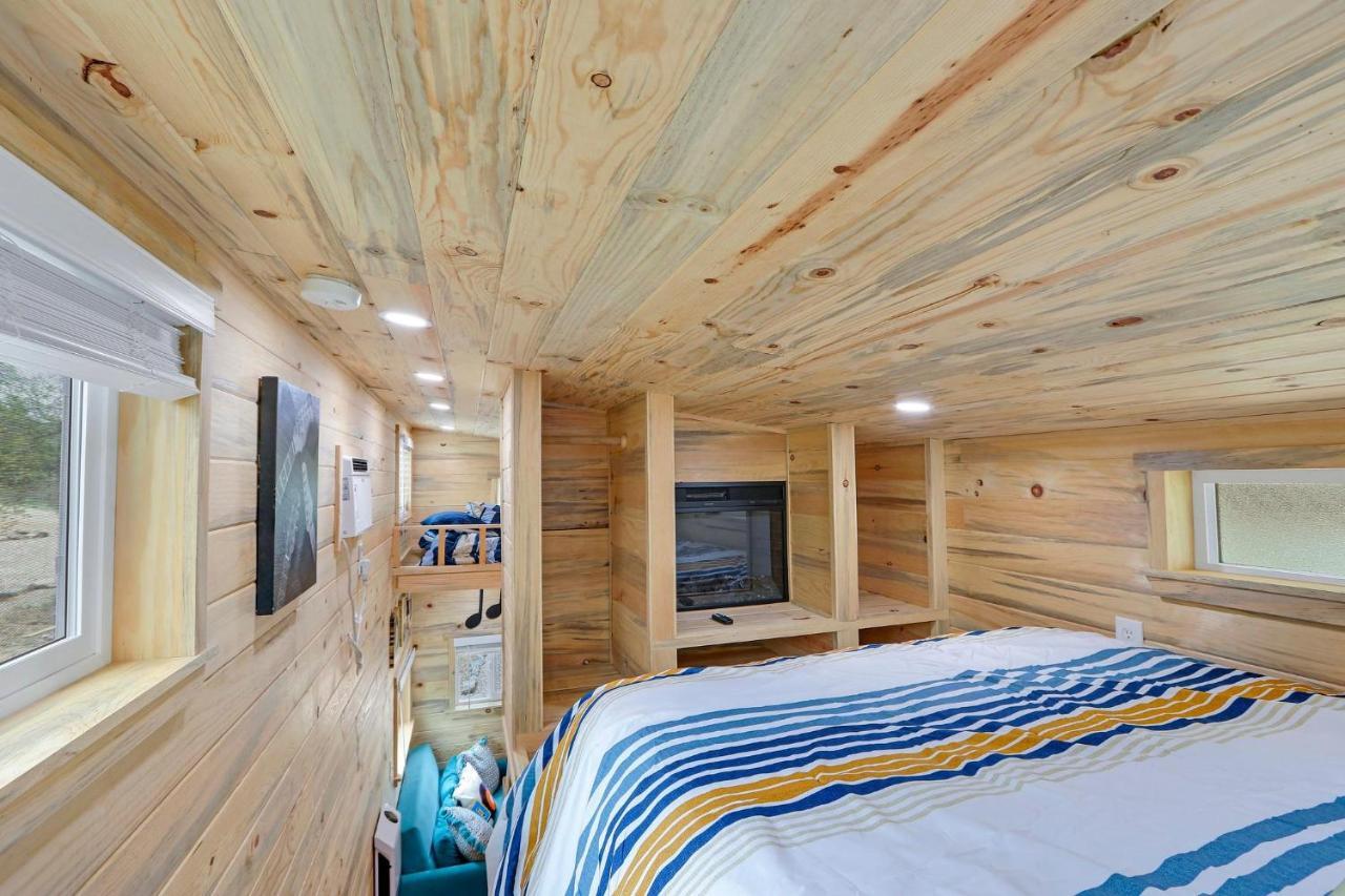 Arbor House Of Dripping Springs - Harmony Hollow Exterior photo